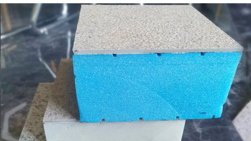 SBS改性沥青防水卷材是一种常用的防水材料，具有以下特点：